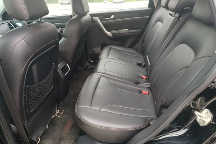 Used Haval H6 2015 Sport Edition 1.5T Automatic Two-Wheel Drive Luxury Model Left Rear Seat