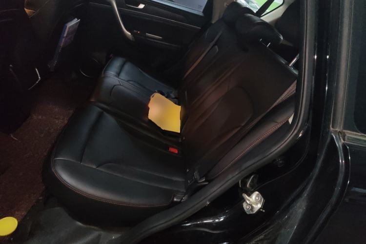 Used Haval H6 2015 Sport Edition 1.5T Automatic Two-Wheel Drive Luxury Model Left Rear Seat