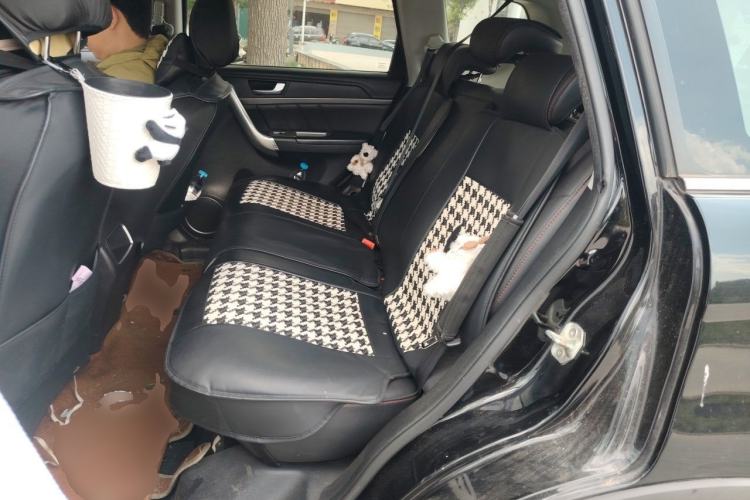 Used Haval H6 2015 Sport Edition 1.5T Automatic Two-Wheel Drive Luxury Model Left Rear Seat