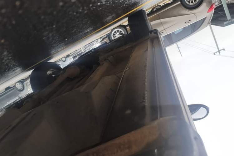Used Haval H6 2015 Upgraded Model 1.5T Manual Two-Wheel Drive Elite Version Left Side Sill