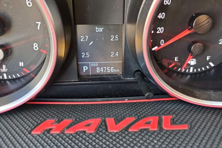 Used Haval H6 2015 Sport Edition 1.5T Automatic Two-Wheel Drive Luxury Model Odometer Close Up