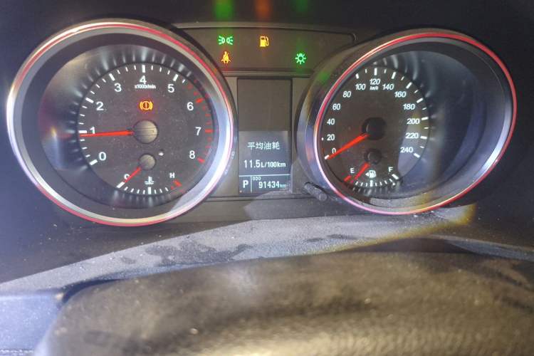 Used Haval H6 2015 Sport Edition 1.5T Automatic Two-Wheel Drive Luxury Model Odometer Close Up