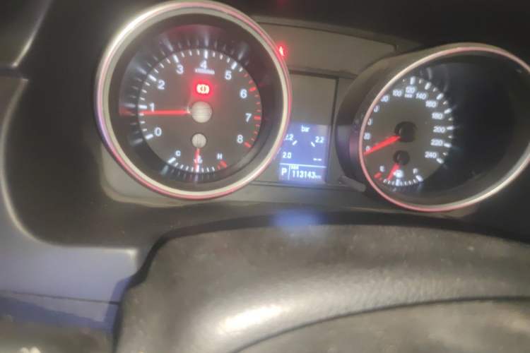 Used Haval H6 2015 Sport Edition 1.5T Automatic Two-Wheel Drive Luxury Model Odometer Close Up
