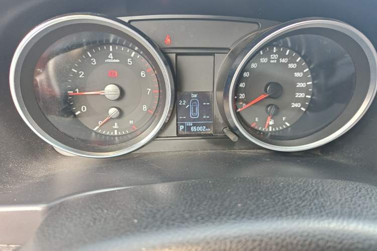Used Haval H6 2015 Sport Edition 1.5T Automatic Two-Wheel Drive Luxury Model Odometer Close Up