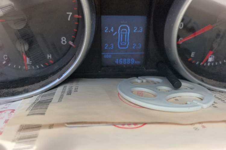 Used Haval H6 2015 Upgraded Model 1.5T Manual Two-Wheel Drive Elite Version Odometer Close Up
