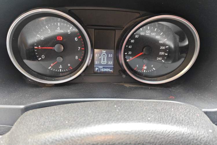 Used Haval H6 2015 Sport Edition 1.5T Automatic Two-Wheel Drive Luxury Model Odometer Close Up