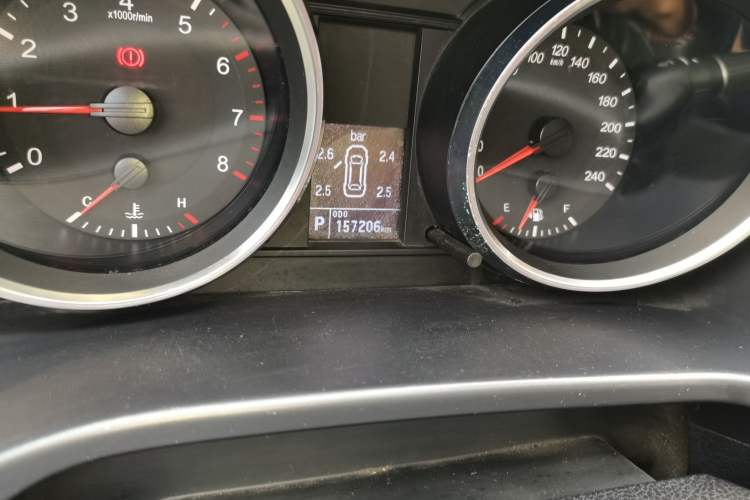 Used Haval H6 2015 Sport Edition 1.5T Automatic Two-Wheel Drive Luxury Model Odometer Close Up