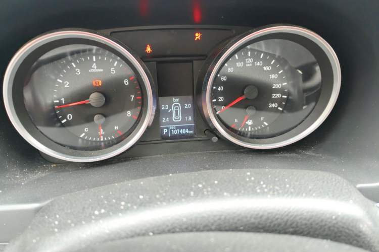Used Haval H6 2015 Sport Edition 1.5T Automatic Two-Wheel Drive Luxury Model Odometer Close Up