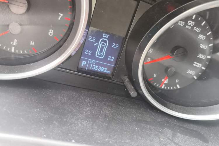 Used Haval H6 2015 Sport Edition 1.5T Automatic Two-Wheel Drive Luxury Model Odometer Close Up