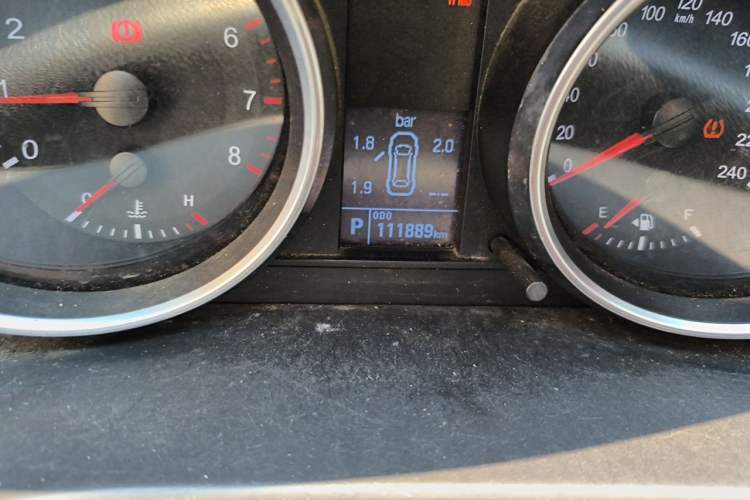 Used Haval H6 2015 Sport Edition 1.5T Automatic Two-Wheel Drive Luxury Model Odometer Close Up