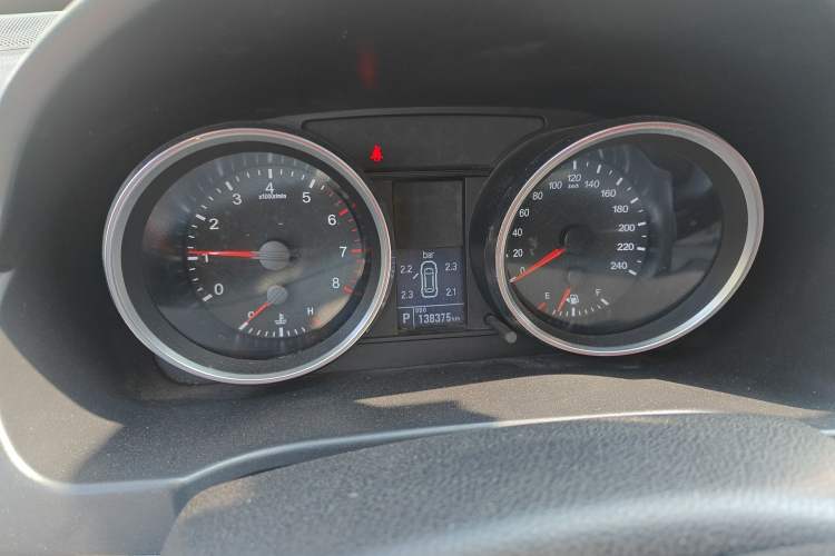 Used Haval H6 2015 Sport Edition 1.5T Automatic Two-Wheel Drive Luxury Model Odometer Close Up