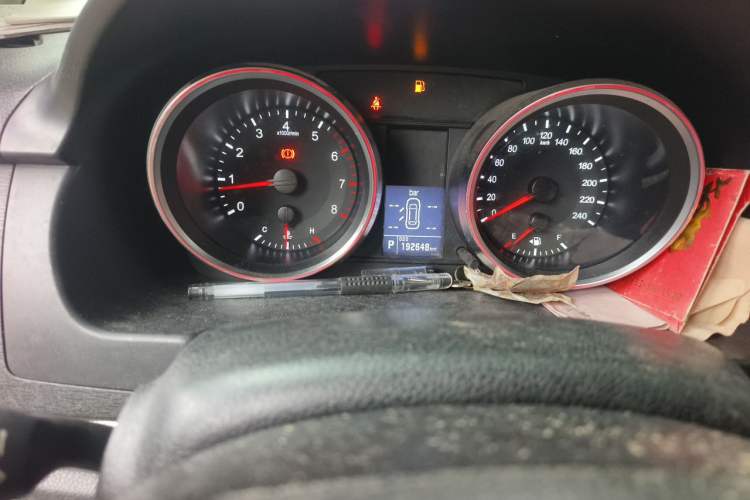 Used Haval H6 2015 Sport Edition 1.5T Automatic Two-Wheel Drive Luxury Model Odometer Close Up