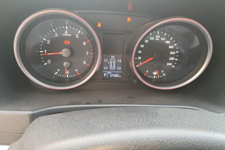 Used Haval H6 2015 Sport Edition 1.5T Automatic Two-Wheel Drive Luxury Model Odometer Close Up