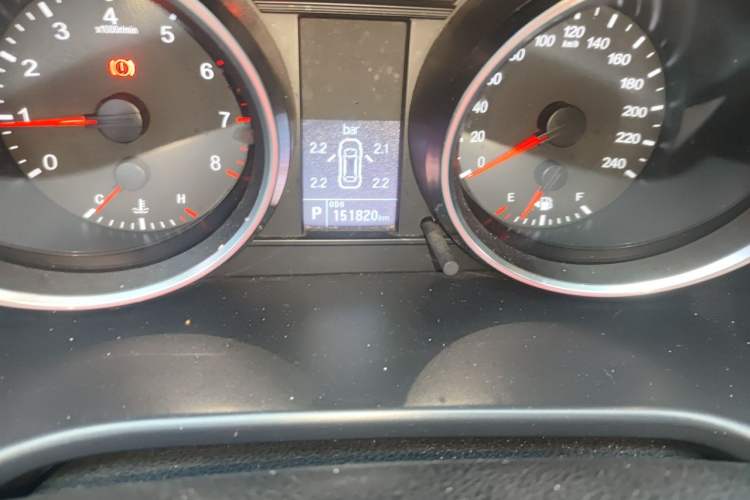 Used Haval H6 2015 Sport Edition 1.5T Automatic Two-Wheel Drive Luxury Model Odometer Close Up