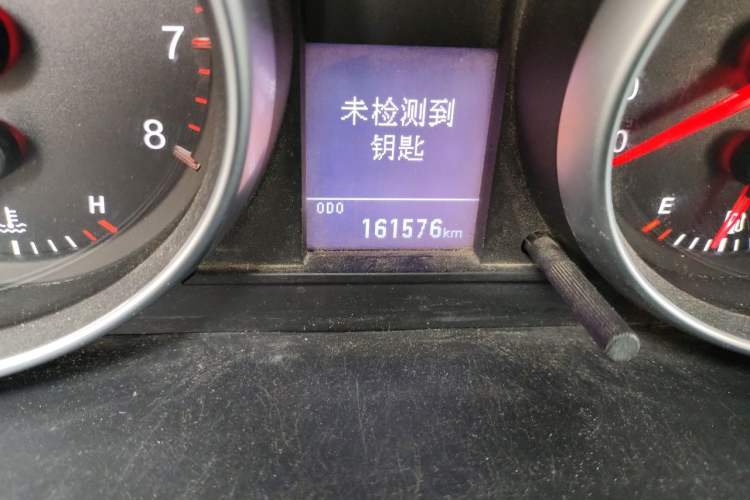 Used Haval H6 2015 Upgraded Model 1.5T Manual Two-Wheel Drive Elite Version Odometer Close Up