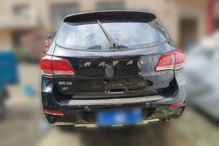 Used Haval H6 2015 Upgraded Model 1.5T Manual Two-Wheel Drive Elite Version Rear