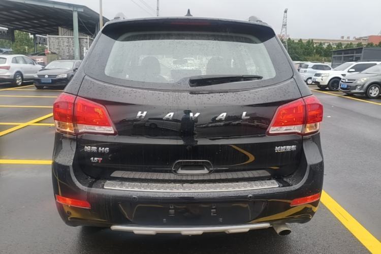 Used Haval H6 2015 Upgraded Model 1.5T Manual Two-Wheel Drive Elite Version Rear