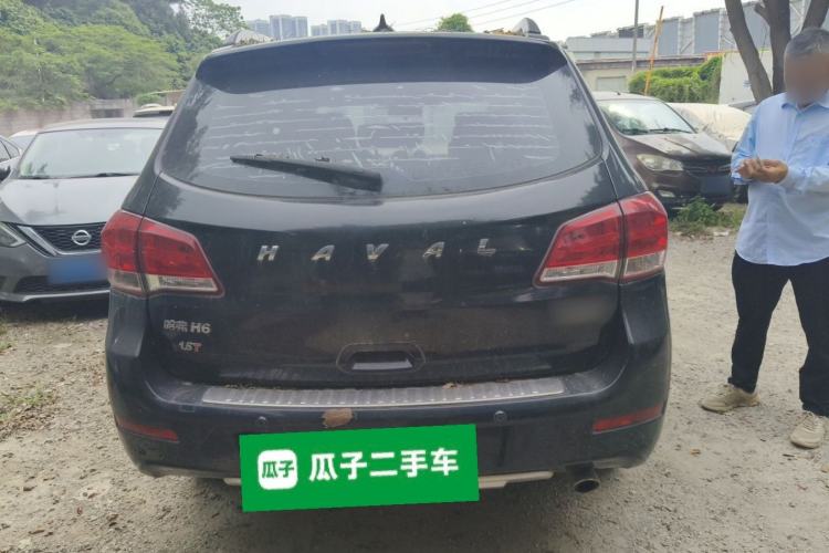 Used Haval H6 2015 Upgraded Model 1.5T Manual Two-Wheel Drive Elite Version Rear