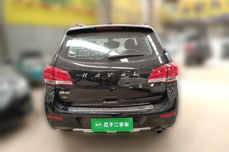 Used Haval H6 2015 Upgraded Model 1.5T Manual Two-Wheel Drive Elite Version Rear