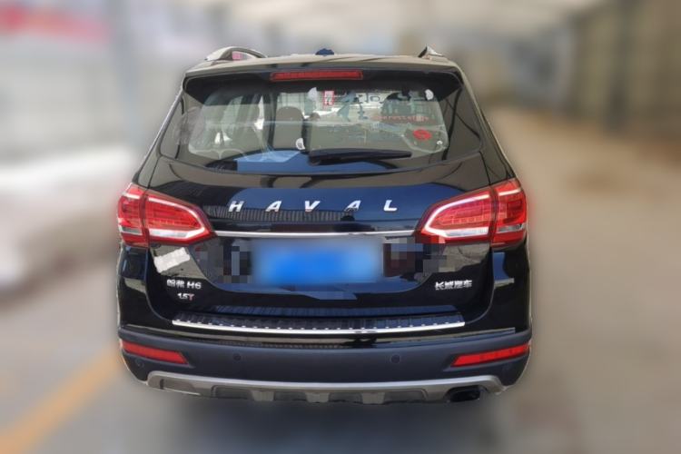 Used Haval H6 2015 Revised Version Sport Edition 1.5T Manual Transmission Two-Wheel Drive Elite Grade Rear