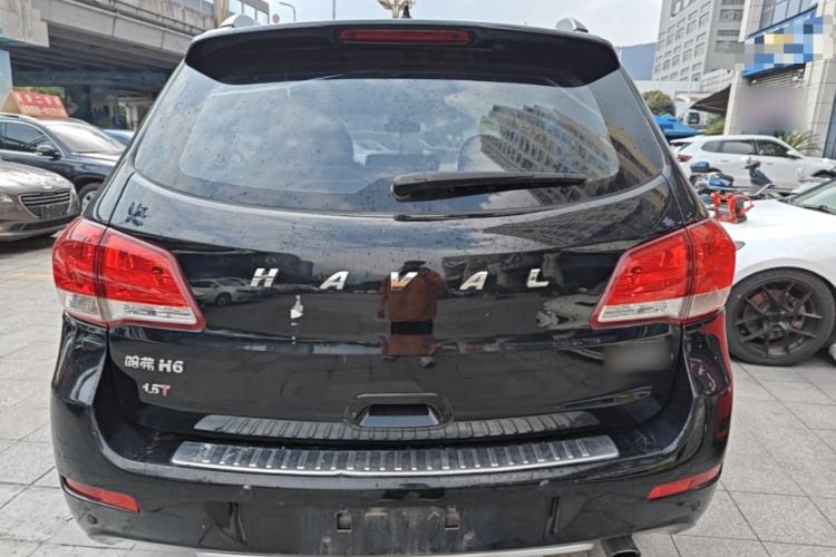 Used Haval H6 2015 Upgraded Model 1.5T Manual Two-Wheel Drive Elite Version Rear