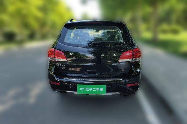 Used Haval H6 2015 Upgraded Model 1.5T Manual Two-Wheel Drive Elite Version Rear