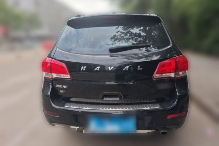 Used Haval H6 2015 Upgraded Model 1.5T Manual Two-Wheel Drive Elite Version Rear