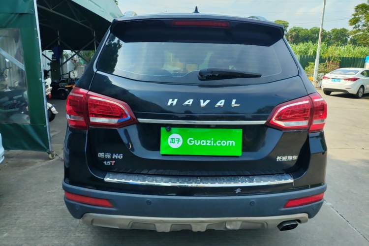 Used Haval H6 2015 Revised Version Sport Edition 1.5T Manual Transmission Two-Wheel Drive Elite Grade Rear