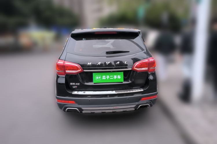Used Haval H6 2015 Upgraded Model 1.5T Manual Two-Wheel Drive Elite Version Rear