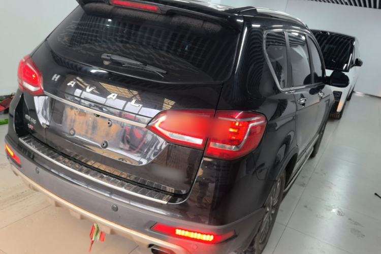 Used Haval H6 2015 Sport Edition 1.5T Automatic Two-Wheel Drive Luxury Model Rear Right 45 Deg