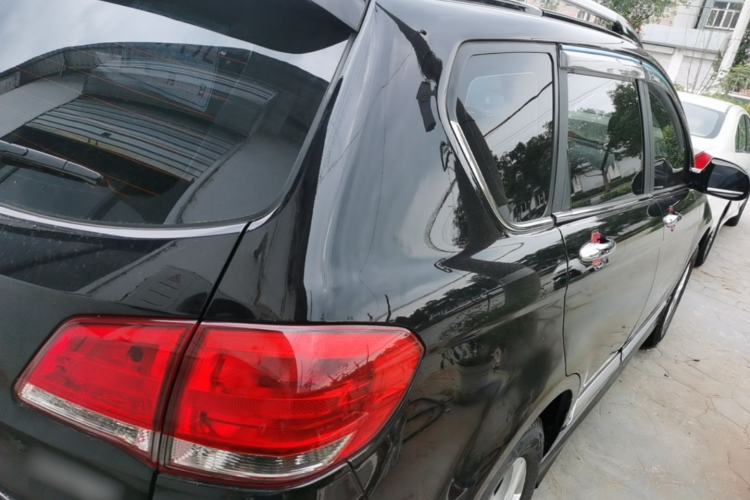 Used Haval H6 2015 Upgraded Model 1.5T Manual Two-Wheel Drive Elite Version Rear Right 45 Deg