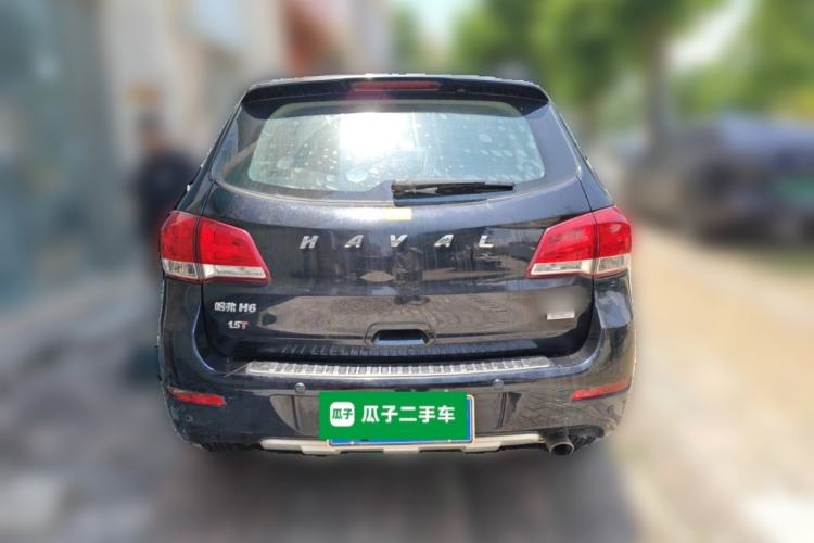 Used Haval H6 2015 Upgraded Model 1.5T Manual Two-Wheel Drive Elite Version Rear