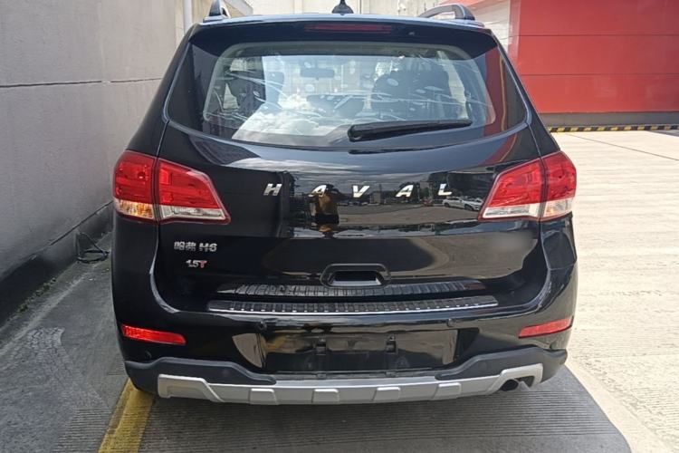 Used Haval H6 2015 Upgraded Model 1.5T Manual Two-Wheel Drive Elite Version Rear