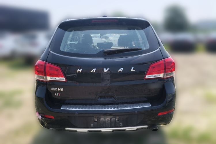 Used Haval H6 2015 Upgraded Model 1.5T Manual Two-Wheel Drive Elite Version Rear