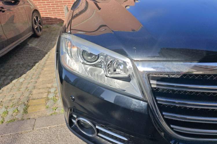 Used Haval H6 2015 Sport Edition 1.5T Manual Two-Wheel Drive Elite Model Right Front Headlight