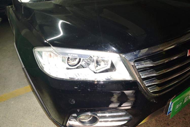 Used Haval H6 2015 Sport Edition 1.5T Automatic Two-Wheel Drive Luxury Model Right Front Headlight