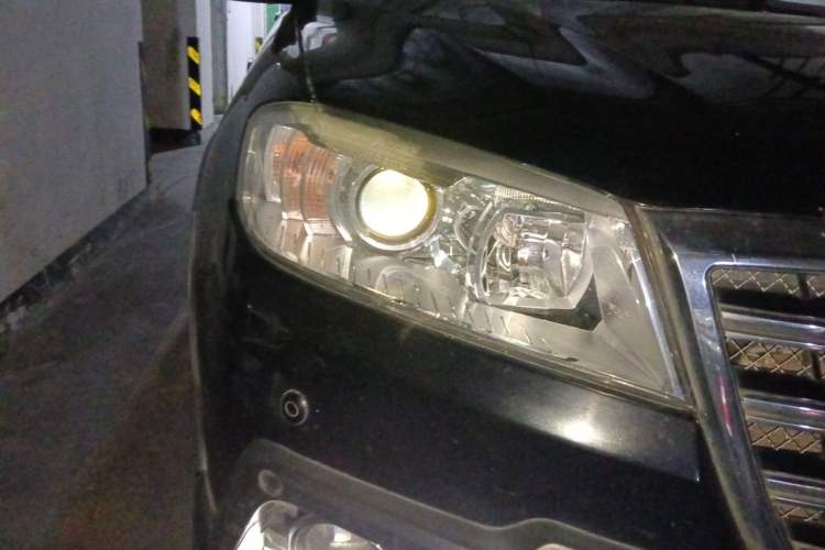 Used Haval H6 2015 Sport Edition 1.5T Manual Two-Wheel Drive Elite Model Right Front Headlight