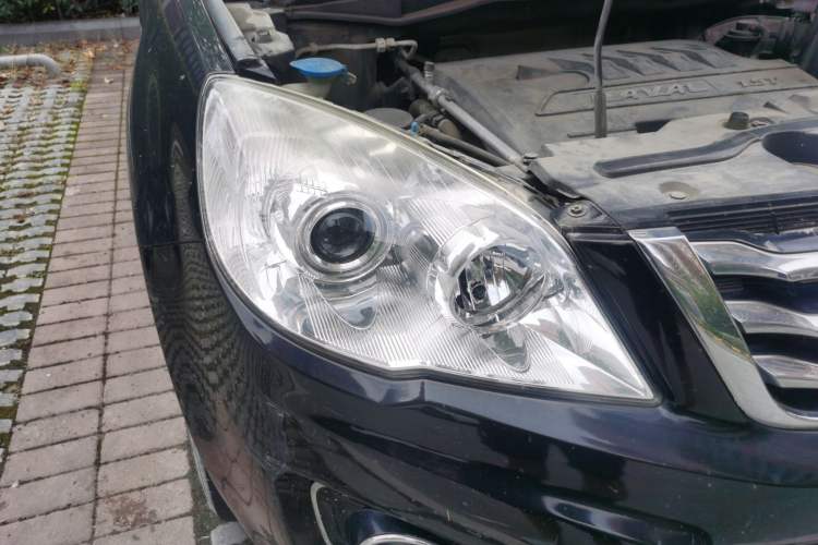 Used Haval H6 2015 Sport Edition 1.5T Manual Two-Wheel Drive Elite Model Right Front Headlight