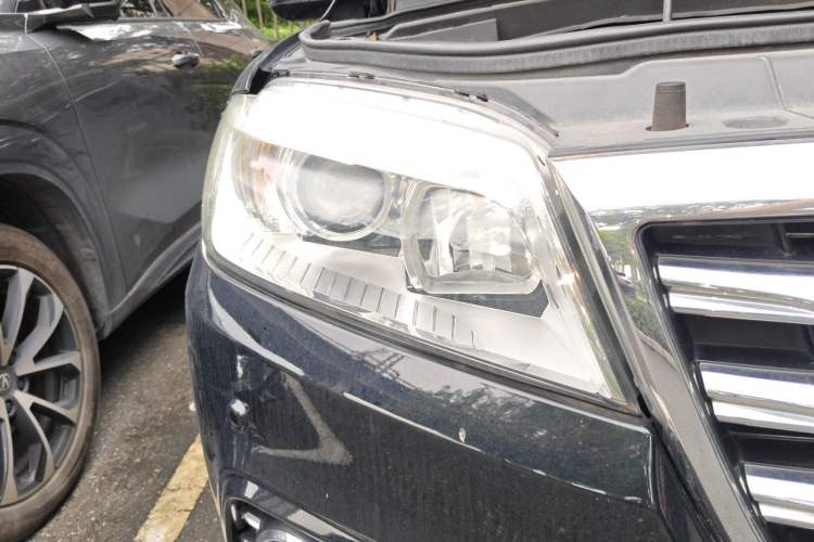 Used Haval H6 2015 Sport Edition 1.5T Manual Two-Wheel Drive Elite Model Right Front Headlight