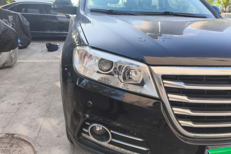 Used Haval H6 2015 Sport Edition 1.5T Automatic Two-Wheel Drive Luxury Model Right Front Headlight
