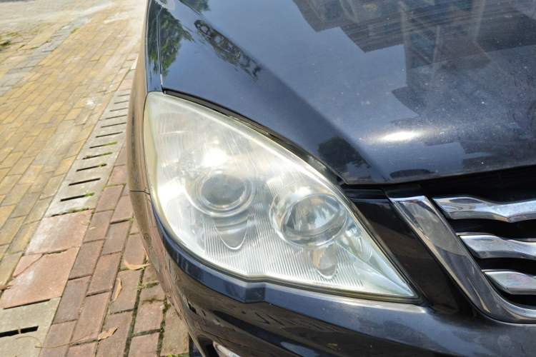 Used Haval H6 2015 Upgraded Model 1.5T Manual Two-Wheel Drive Elite Version Right Front Headlight