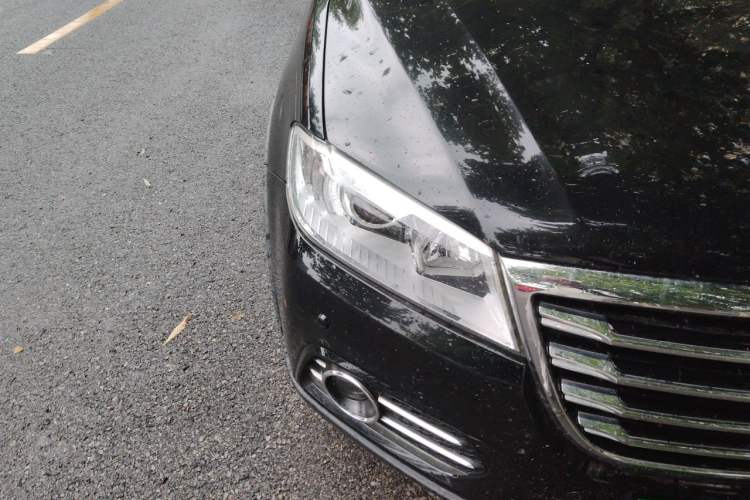 Used Haval H6 2015 Sport Edition 1.5T Automatic Two-Wheel Drive Luxury Model Right Front Headlight