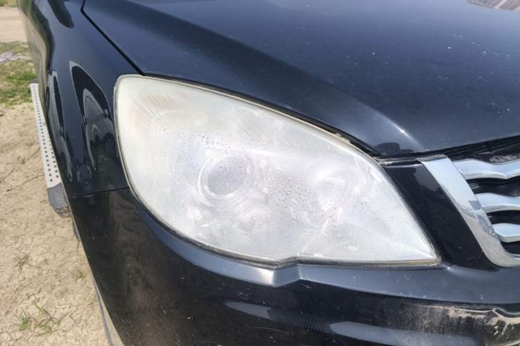Used Haval H6 2015 Upgraded Model 1.5T Manual Two-Wheel Drive Elite Version Right Front Headlight
