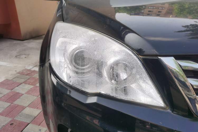 Used Haval H6 2015 Upgraded Model 1.5T Manual Two-Wheel Drive Elite Version Right Front Headlight
