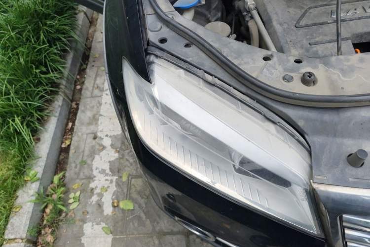 Used Haval H6 2015 Sport Edition 1.5T Automatic Two-Wheel Drive Luxury Model Right Front Headlight