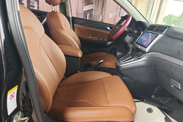 Used Haval H6 2015 Sport Edition 1.5T Automatic Two-Wheel Drive Luxury Model Right Front Seat