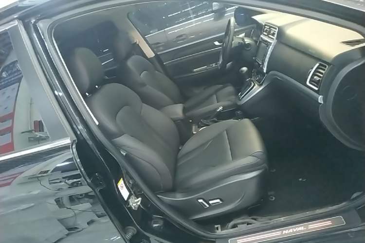 Used Haval H6 2015 Sport Edition 1.5T Automatic Two-Wheel Drive Luxury Model Right Front Seat
