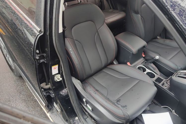 Used Haval H6 2015 Sport Edition 1.5T Automatic Two-Wheel Drive Luxury Model Right Front Seat