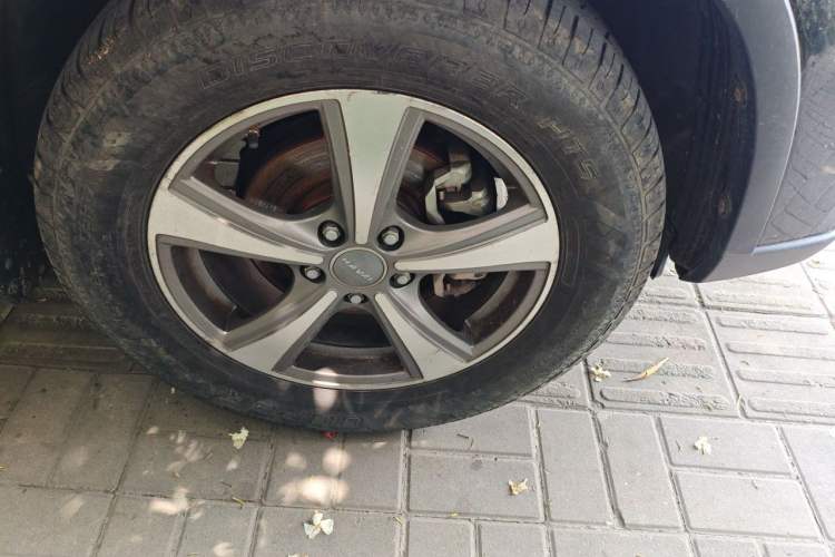 Used Haval H6 2015 Revised Version Sport Edition 1.5T Manual Transmission Two-Wheel Drive Elite Grade Right Front Wheel Hub