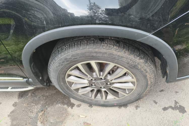 Used Haval H6 2015 Sport Edition 1.5T Automatic Two-Wheel Drive Luxury Model Right Front Wheel Hub